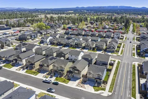 20625 SE Slate Avenue Bend OR 97702
