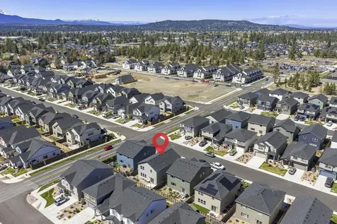 20625 SE Slate Avenue Bend OR 97702