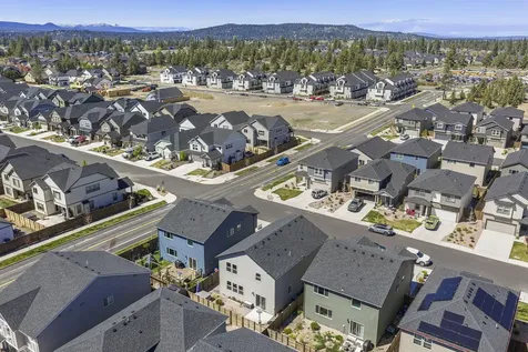 20625 SE Slate Avenue Bend OR 97702