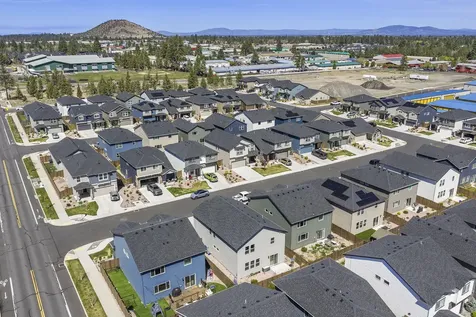 20625 SE Slate Avenue Bend OR 97702
