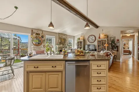 10704 Kestrel Road Klamath Falls OR 97601