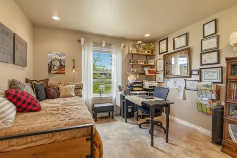 10704 Kestrel Road Klamath Falls OR 97601