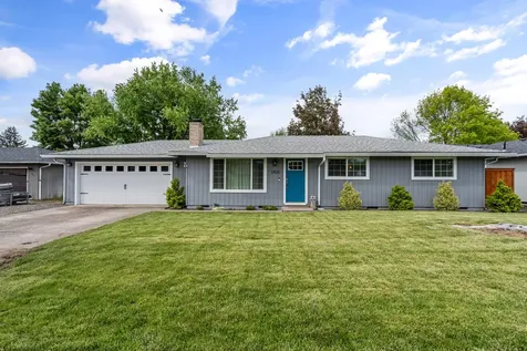 2423 Delta Waters Road Medford OR 97504