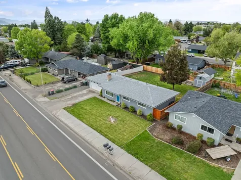 2423 Delta Waters Road Medford OR 97504