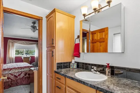 1551 SW Parkway Drive Redmond OR 97756