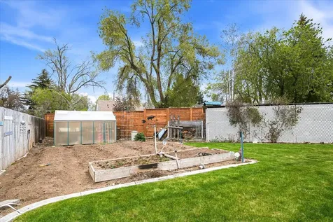 1551 SW Parkway Drive Redmond OR 97756