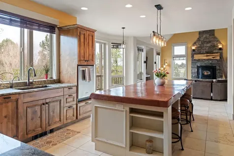24442 Dodds Road Bend OR 97701