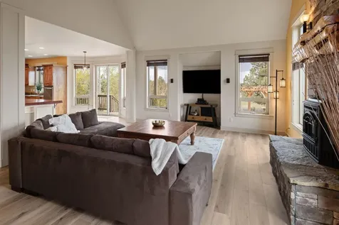 24442 Dodds Road Bend OR 97701