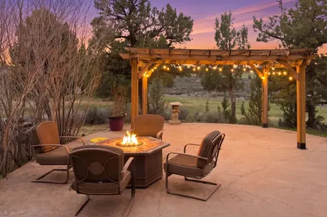 24442 Dodds Road Bend OR 97701