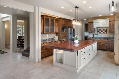 24442 Dodds Road Bend OR 97701