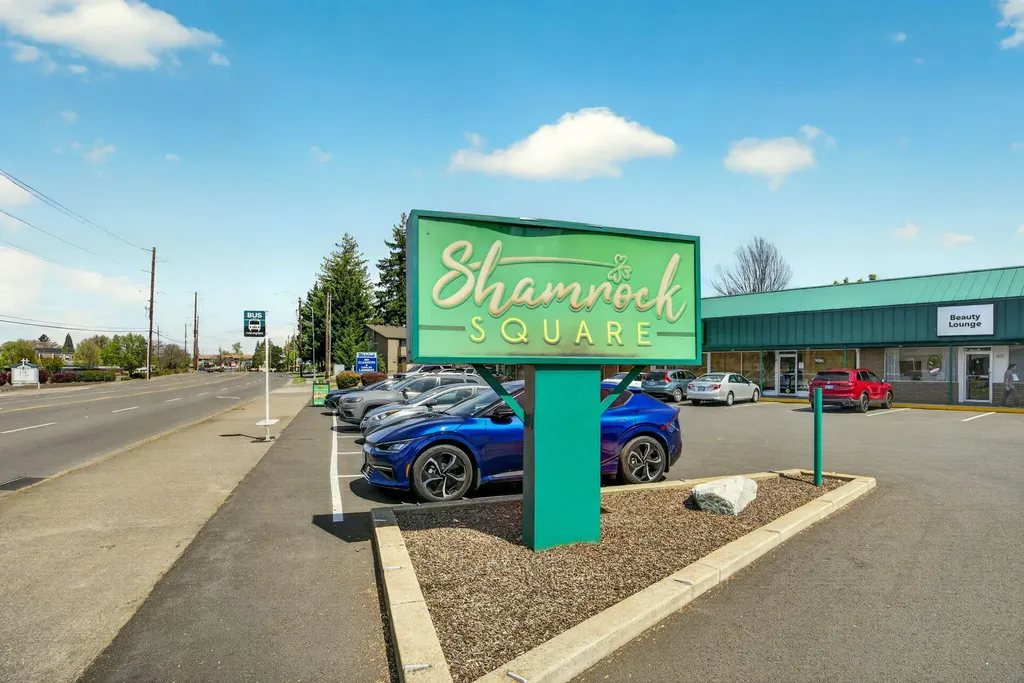 602 Crater Lake Avenue Medford OR 97504