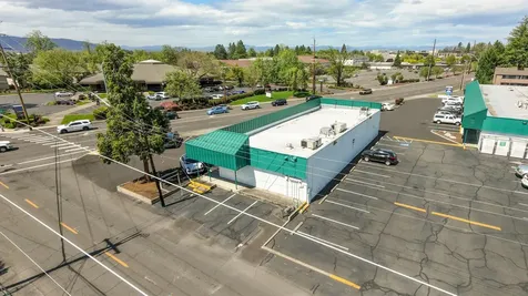 602 Crater Lake Avenue Medford OR 97504