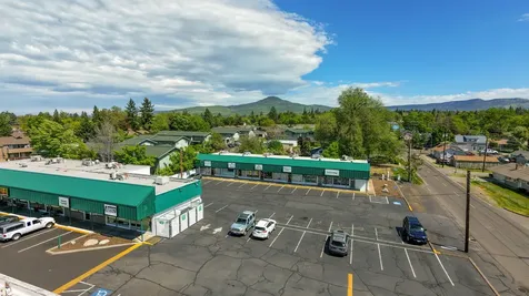 602 Crater Lake Avenue Medford OR 97504