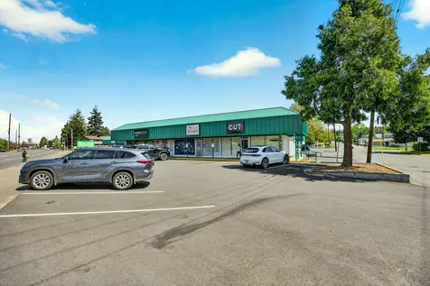 602 Crater Lake Avenue Medford OR 97504