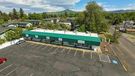 602 Crater Lake Avenue Medford OR 97504
