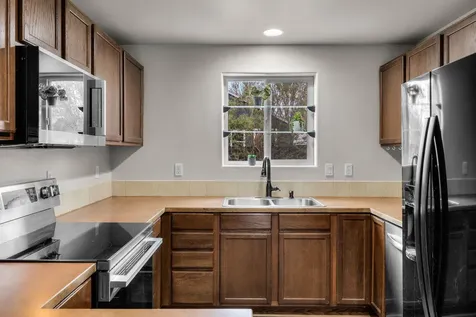 2470 NE 3rd Street Redmond OR 97756