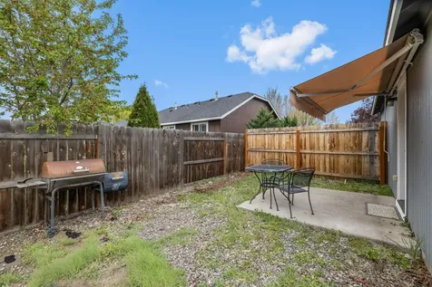 2470 NE 3rd Street Redmond OR 97756