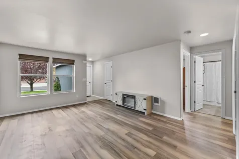2470 NE 3rd Street Redmond OR 97756