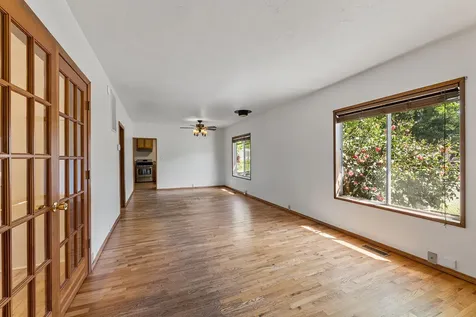 1103 Fourth Avenue Gold Hill OR 97525