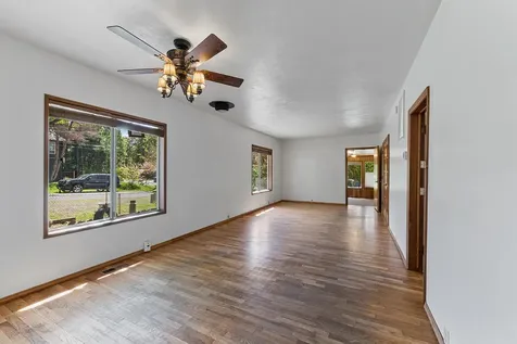 1103 Fourth Avenue Gold Hill OR 97525
