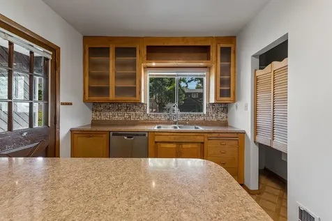 1103 Fourth Avenue Gold Hill OR 97525