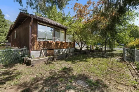 1103 Fourth Avenue Gold Hill OR 97525