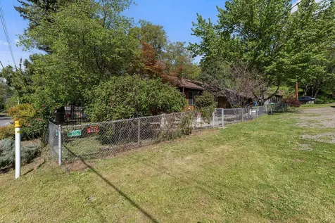 1103 Fourth Avenue Gold Hill OR 97525