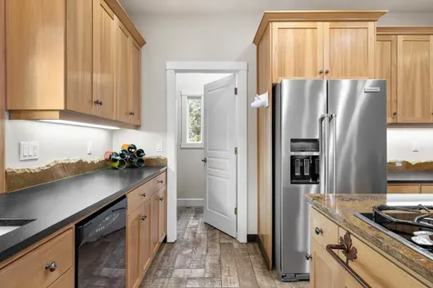2832 NW Polarstar Avenue Bend OR 97703