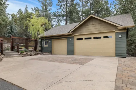 2832 NW Polarstar Avenue Bend OR 97703