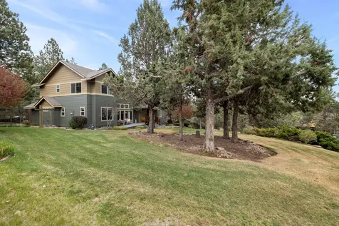 2832 NW Polarstar Avenue Bend OR 97703