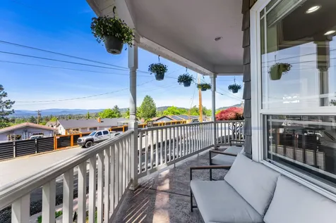 1679 NE Terrace Drive Grants Pass OR 97526