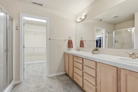 61156 Foxglove Loop Bend OR 97702