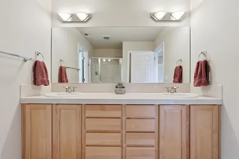 61156 Foxglove Loop Bend OR 97702