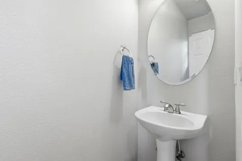 61156 Foxglove Loop Bend OR 97702
