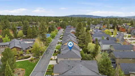 61156 Foxglove Loop Bend OR 97702