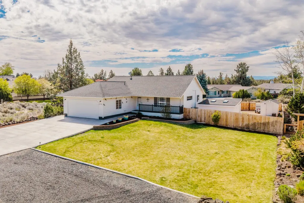 20795 Arago Circle Bend OR 97703