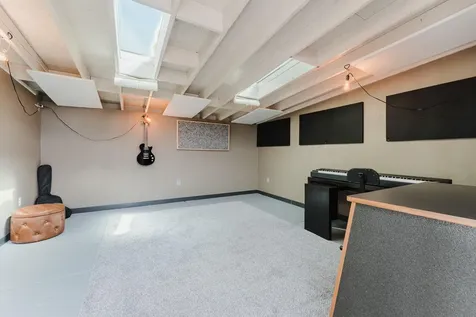20795 Arago Circle Bend OR 97703