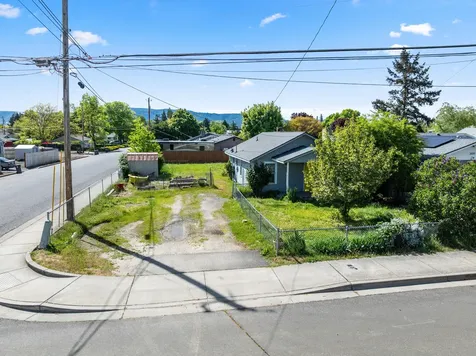 2651 Howard Avenue Medford OR 97501