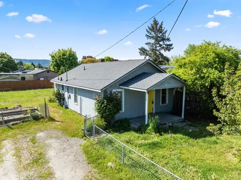 2651 Howard Avenue Medford OR 97501