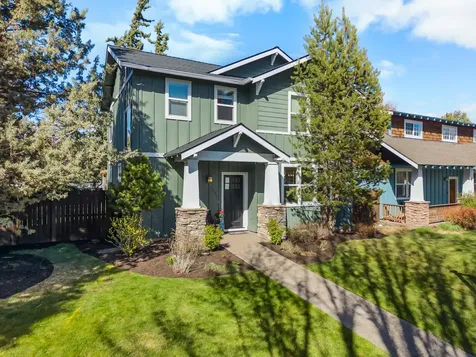 20392 Aberdeen Drive Bend OR 97702