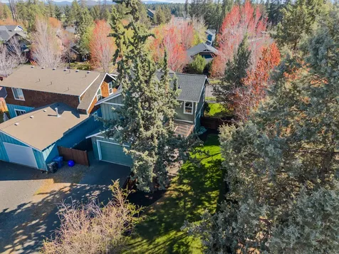 20392 Aberdeen Drive Bend OR 97702