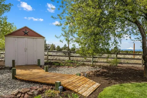 12420 SW Wahkiakum Street Powell Butte OR 97753