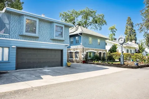 200 Medford Heights Lane Medford OR 97504