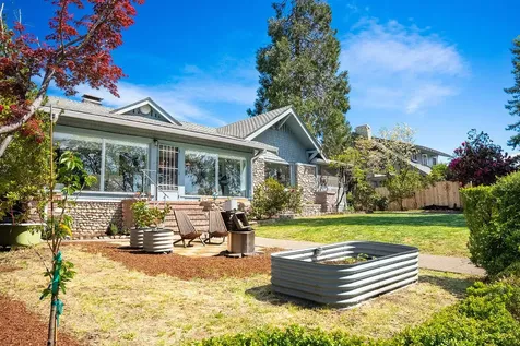 200 Medford Heights Lane Medford OR 97504