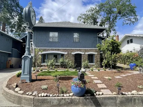 200 Medford Heights Lane Medford OR 97504