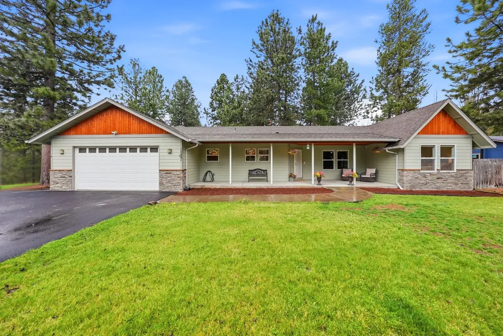 15991 Falcon Lane La Pine OR 97739