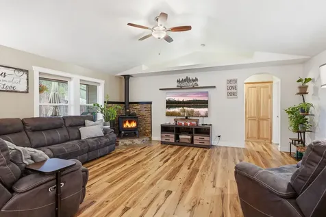 15991 Falcon Lane La Pine OR 97739