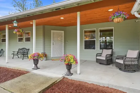 15991 Falcon Lane La Pine OR 97739