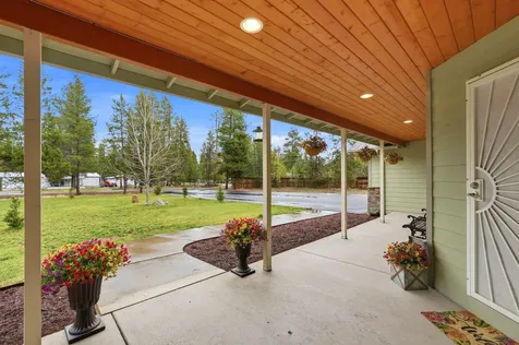 15991 Falcon Lane La Pine OR 97739