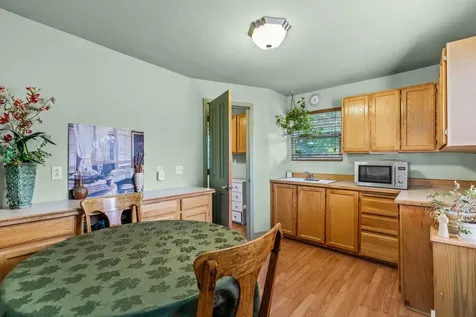 654 NW 4th Street Redmond OR 97756